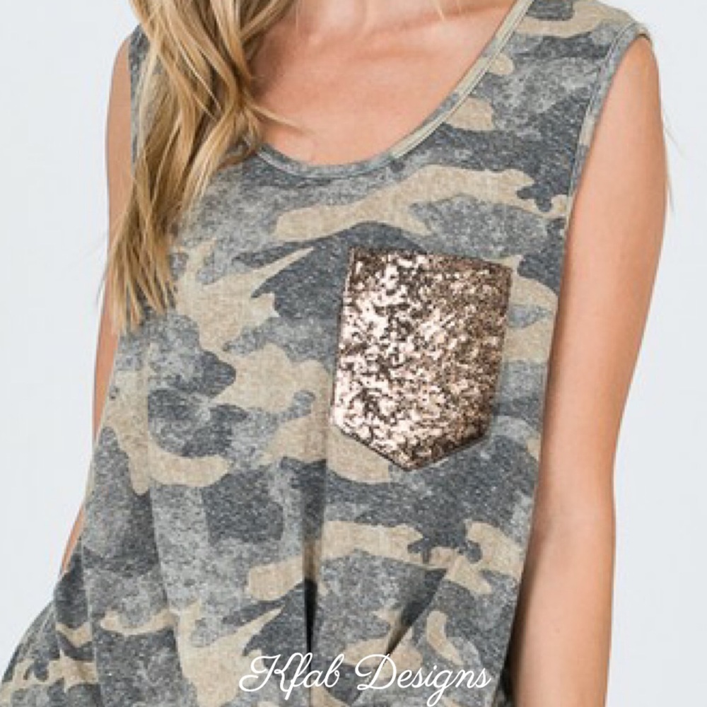 ❤️LAST 1! Sequin Pocket Camo Top! - Picture 7 of 7